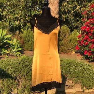 KONTATTO Satin top/slip dress